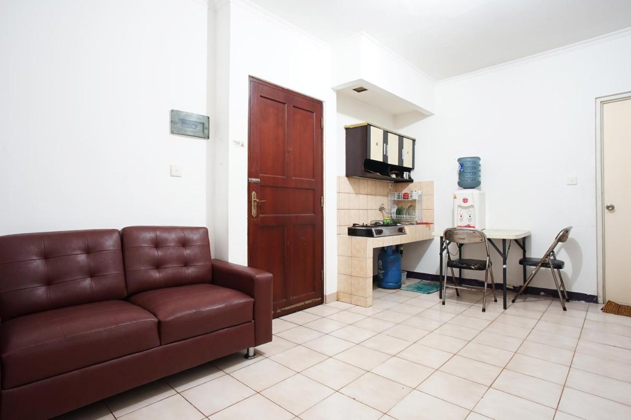Mediterania Garden Residence I Giacarta Esterno foto